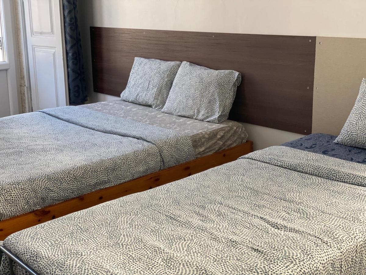 Sri-Indo Guest House, Lisbon